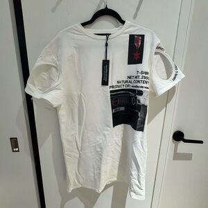 Maniere De Voir White Graphic Tee with Black Accents sz 6 NWT